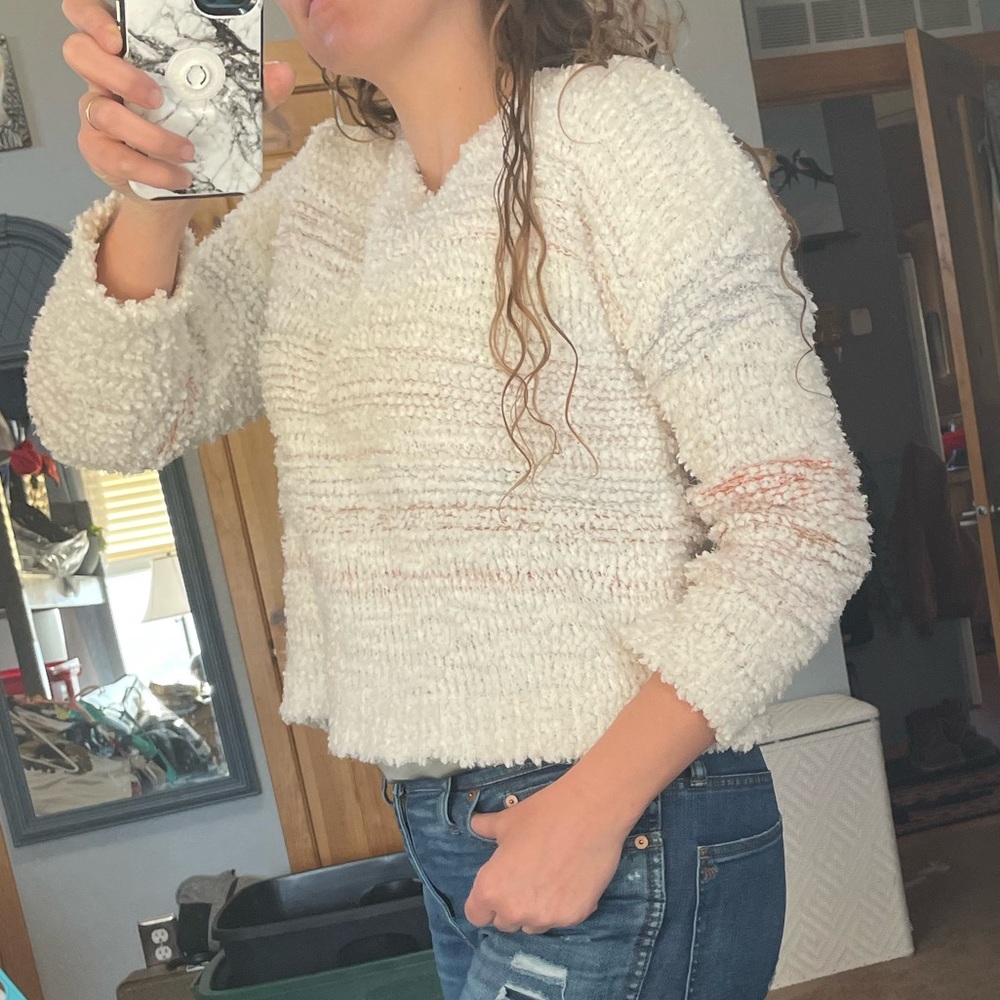 Hippie Rose Cropped Fluffy Sweater - Picture 5 of 9